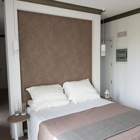 Venus Suites Cervia Exterior photo