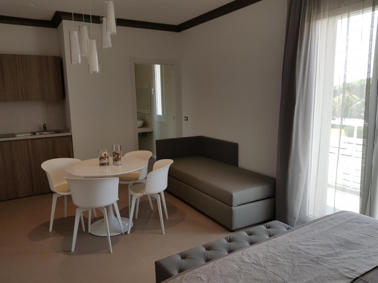 Venus Suites Cervia Exterior photo