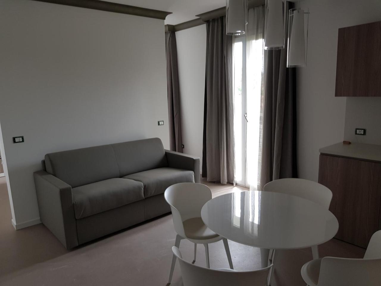 Venus Suites Cervia Exterior photo