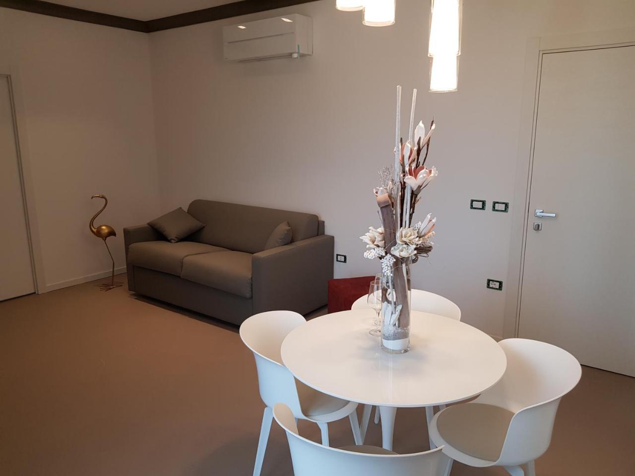 Venus Suites Cervia Exterior photo