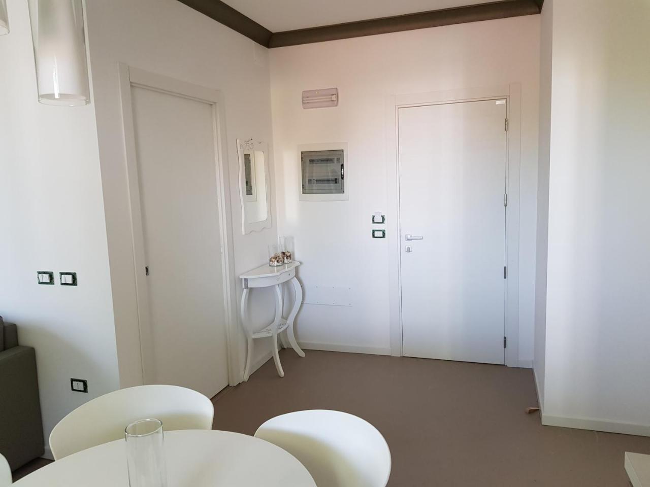Venus Suites Cervia Exterior photo